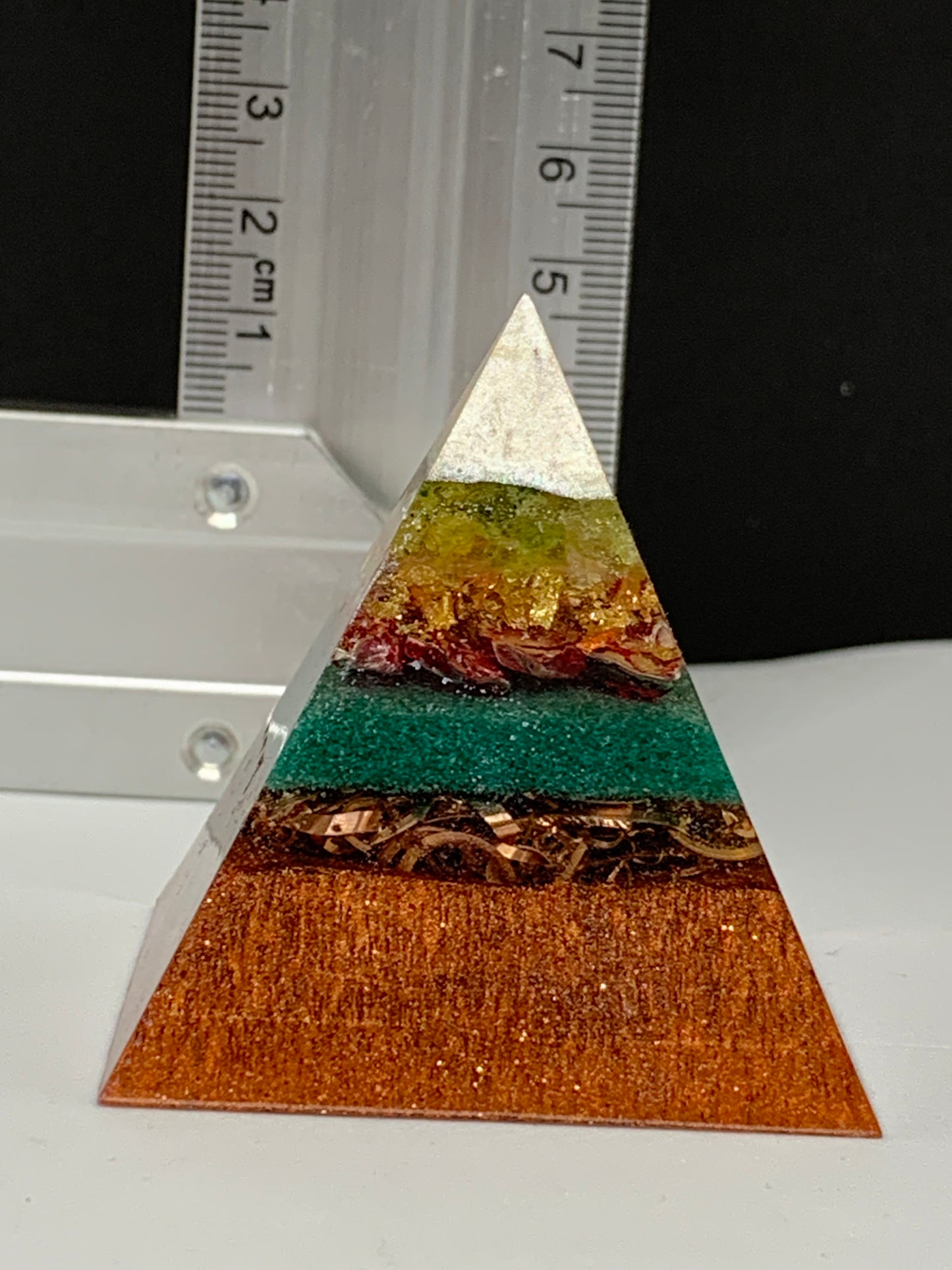 Kleine piramide , positiviteit, 5 cm