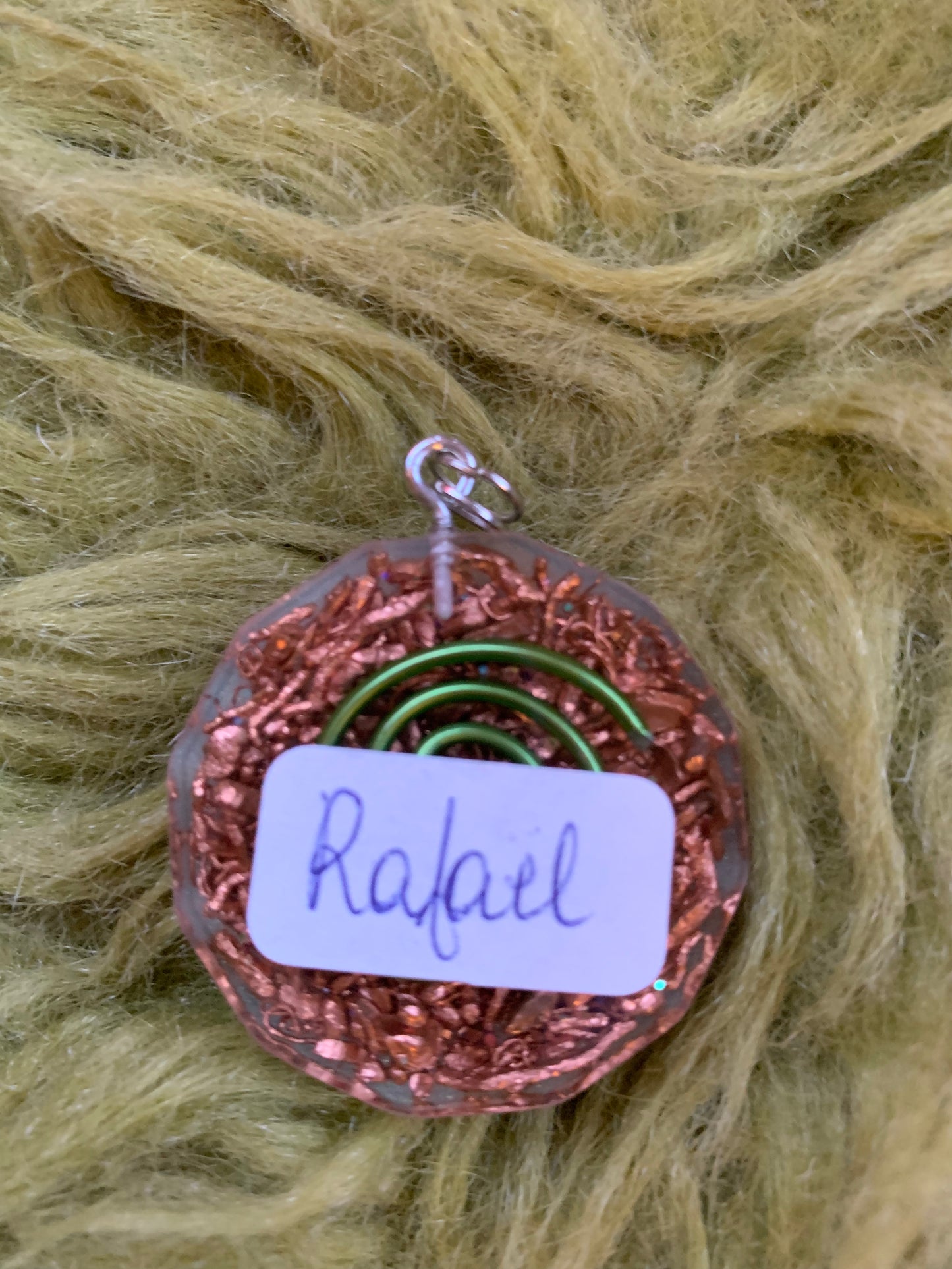 Rafaël Orgonite Hanger