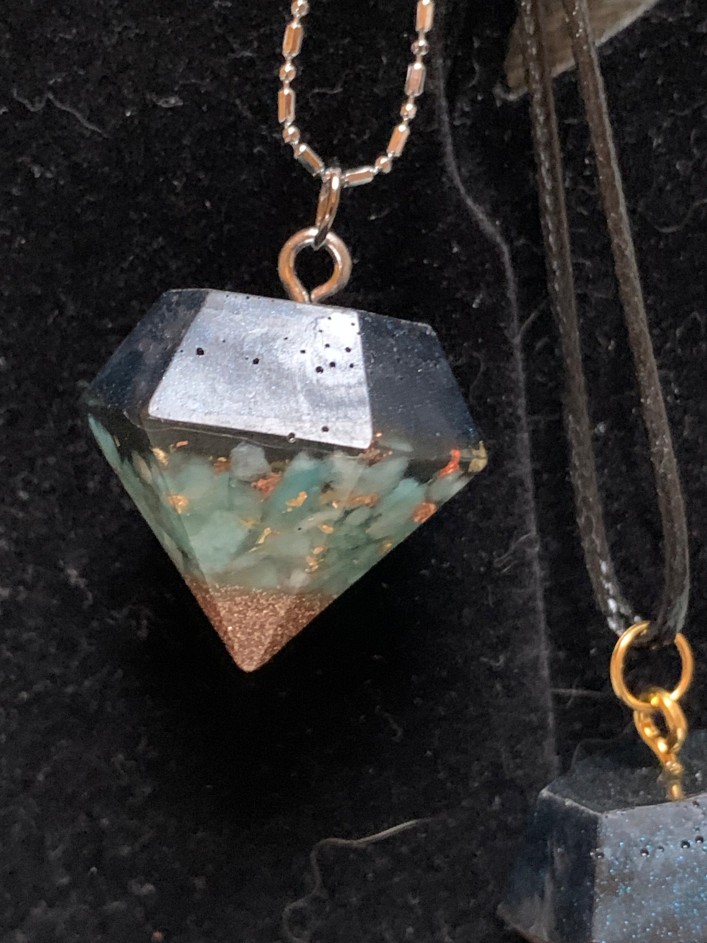 Orgonite pendel:Azumar