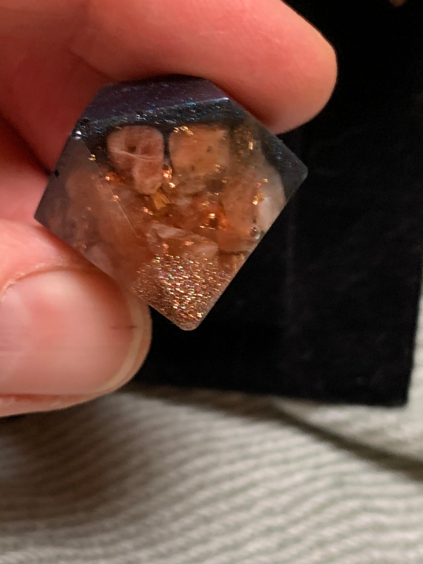 Orgonite pendel:zonnesteen