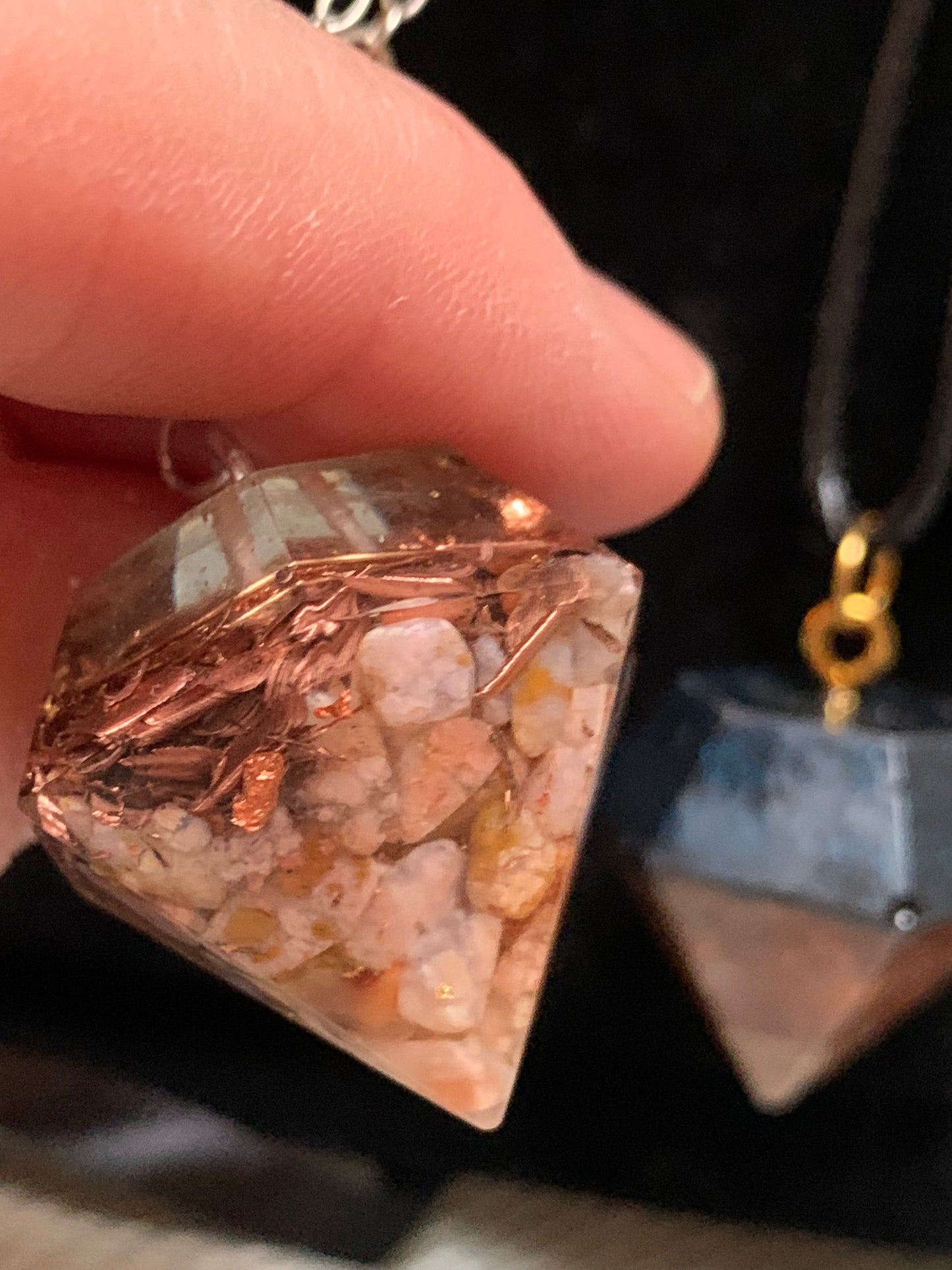 Orgonite pendel:vuuragaat