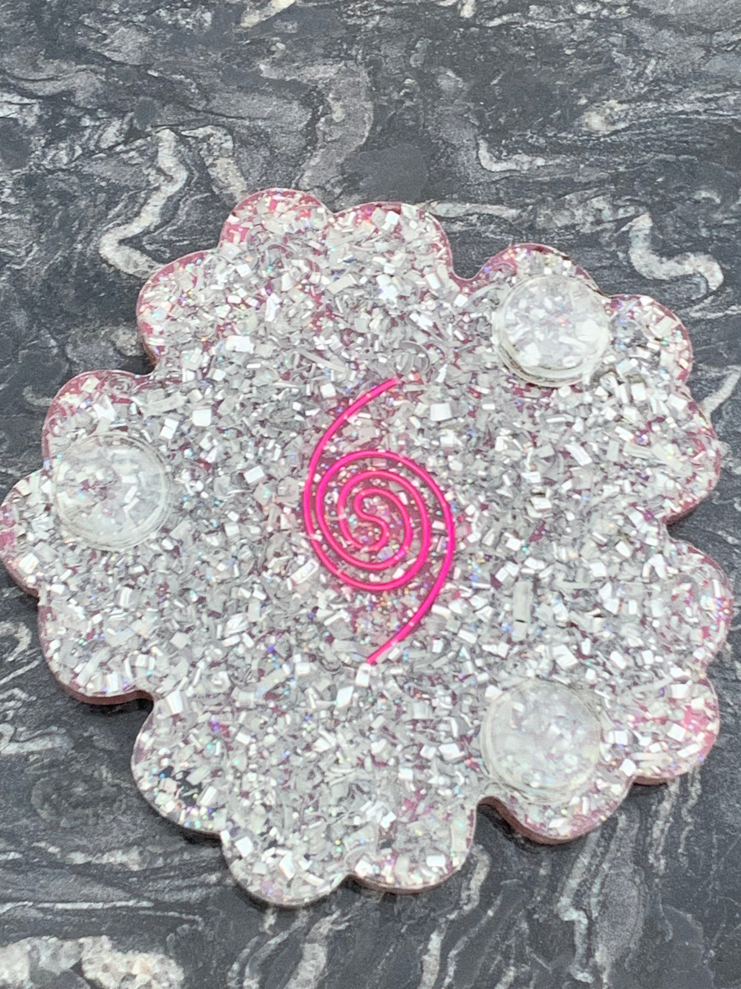 Oplaadschijf:Flower of Harmony, 11,5 cm Ø