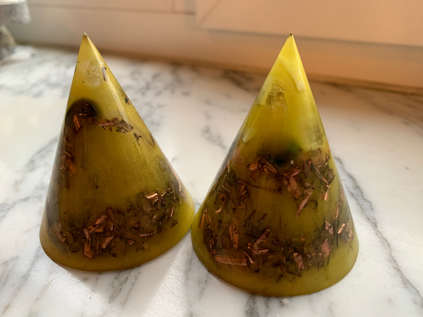 Oerbron Orgonite Kegel – Terug naar je goddelijke blauwdruk 💖