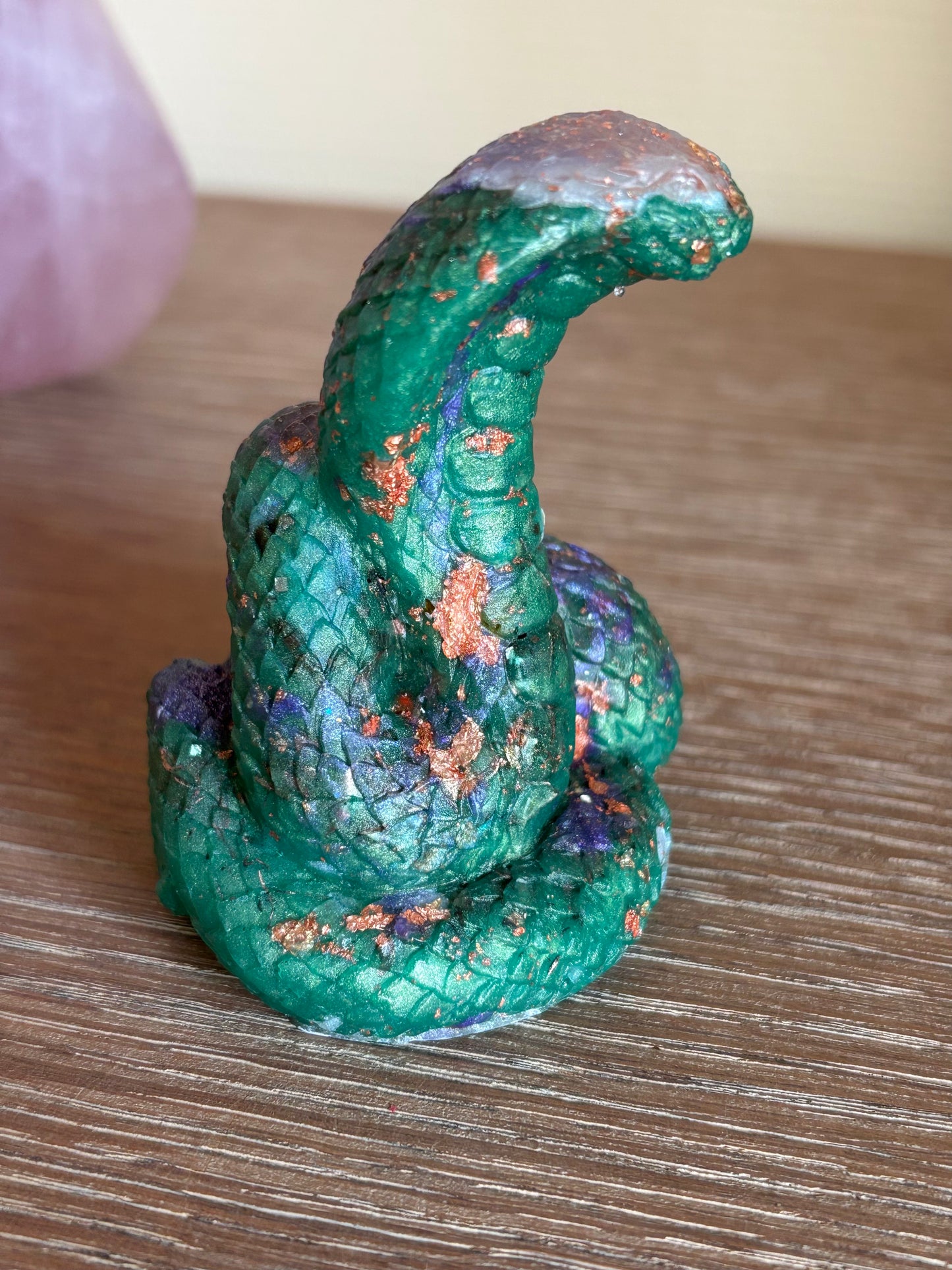 🐍 Orgonite Slang – Wijsheid van Transformatie, cobra groen