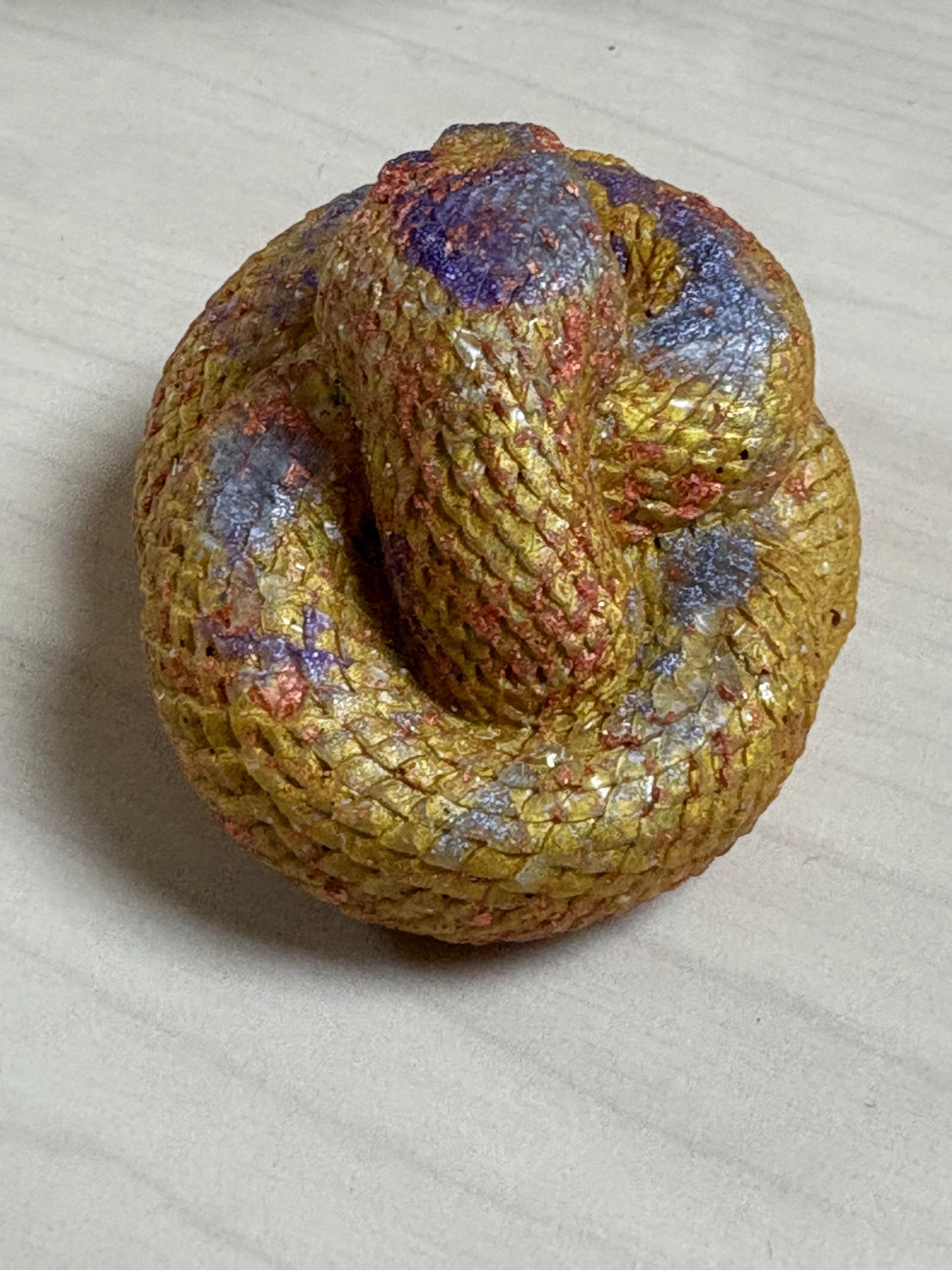 🐍 Orgonite Slang – Wijsheid van Transformatie ( geel, opgerold)
