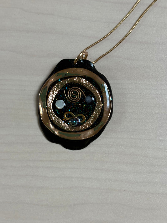 Oneindige essentie, goud