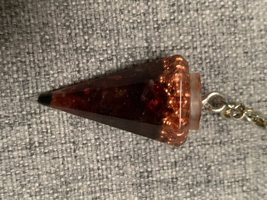 Orgonite pendel: granaat