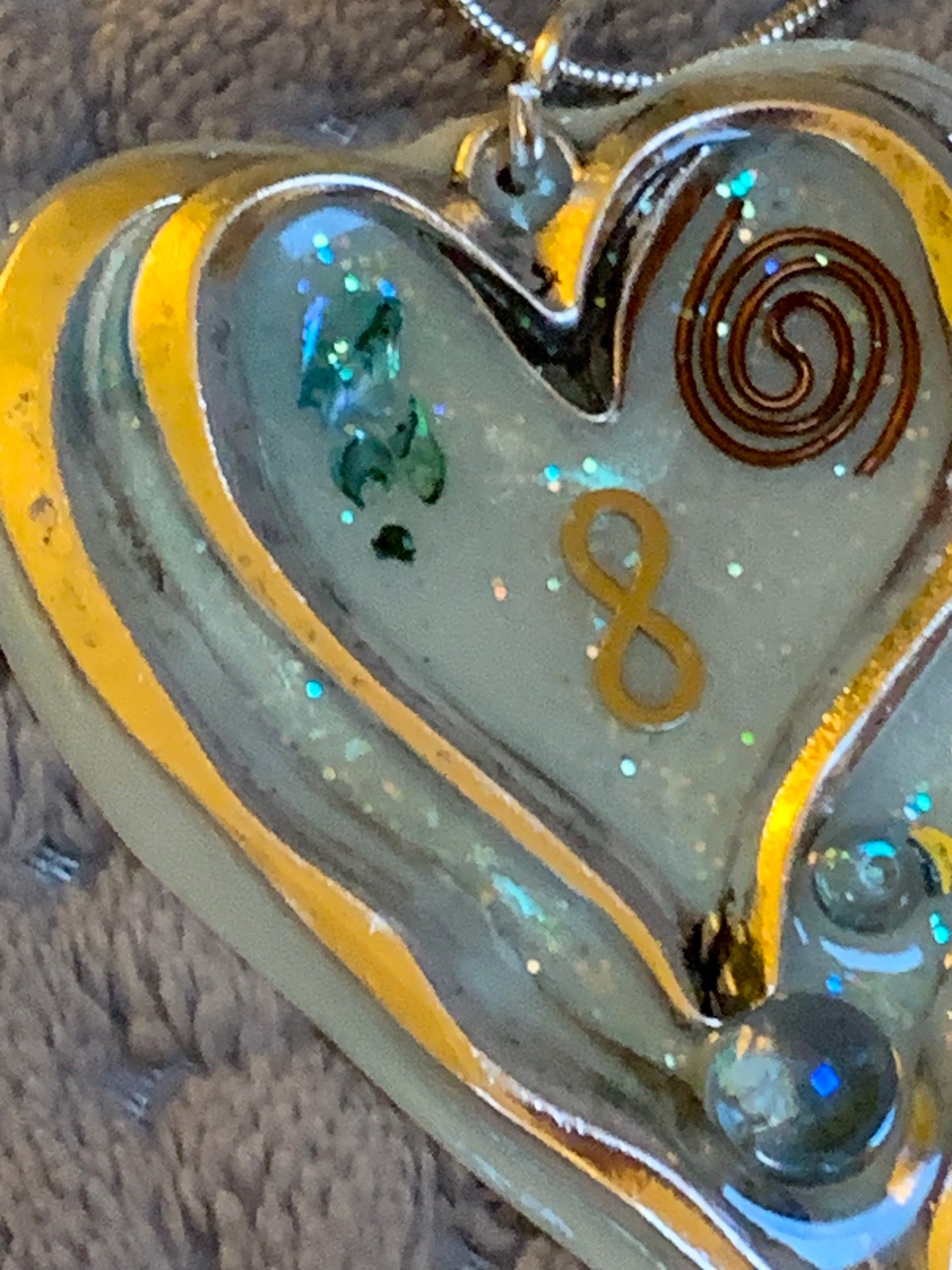 Orgonite Hart "Eindeloze Vortex"