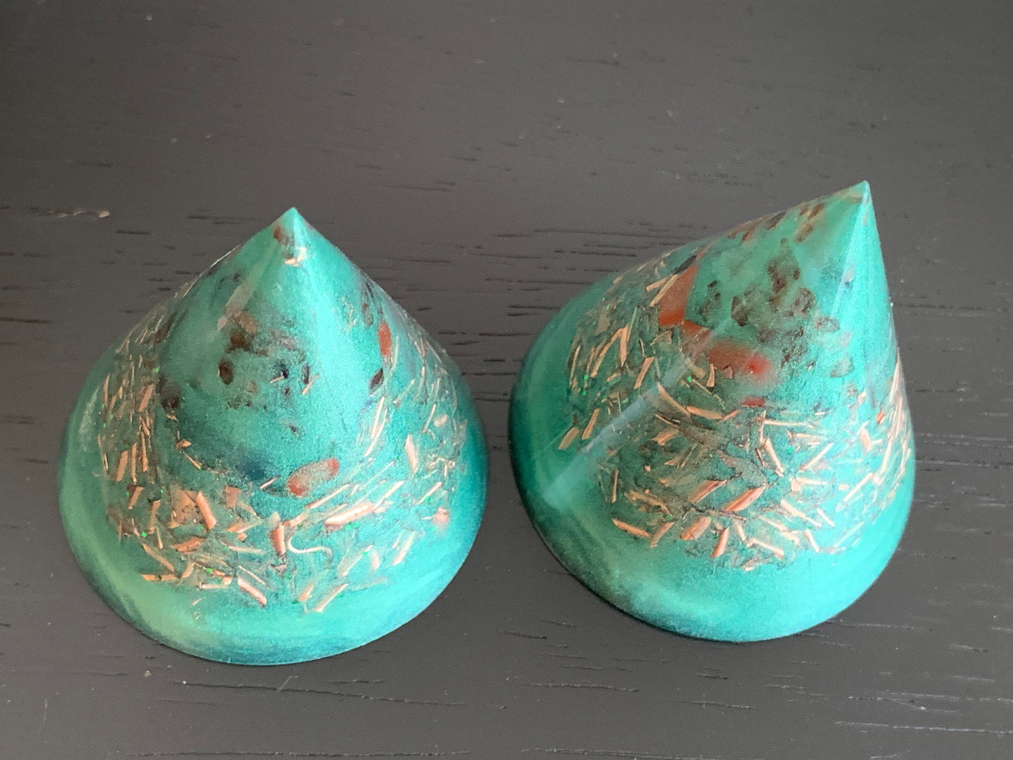 Gaia Orgonite Kegel – Harmonie met de aarde&nbsp;🌱
