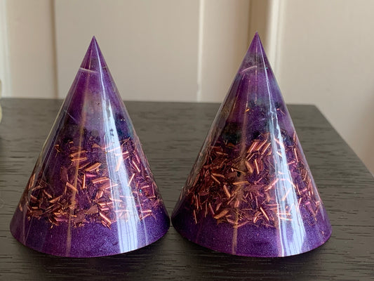 Cosmo Orgonite Kegel – Ontwaak je hogere wijsheid ✨