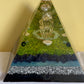 Orgonite Piramide – hartfluistering van de Elf