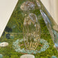 Orgonite Piramide – hartfluistering van de Elf